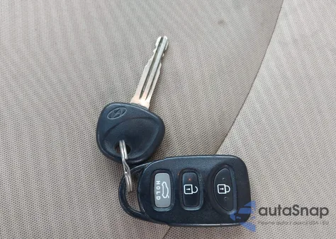 2013 Hyundai Elantra Gls z USA, uszkodzony, nr VIN 5NPDH4AEXDH313688